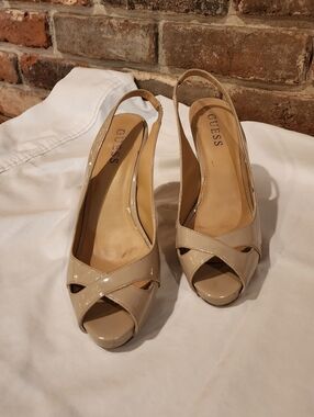 GUESS Beige Patent Slingback Peep-Toe Heels
